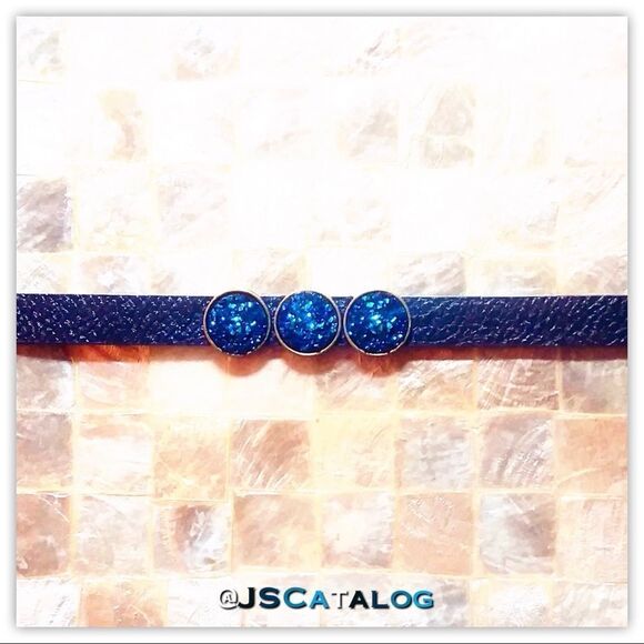 💙 Druzy Cabochon On PU Leather Band Bracelet - Picture 2 of 3